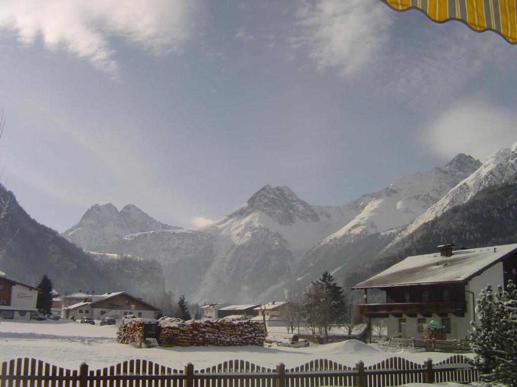 Gstreinhof Längenfeld Cameră foto