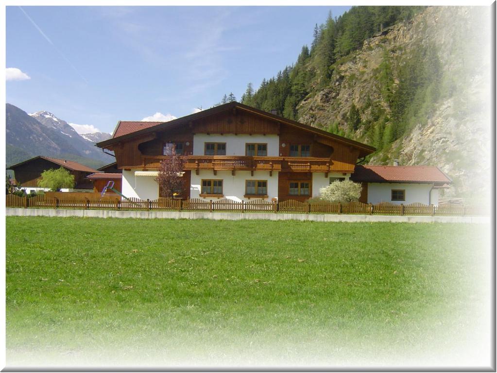 Gstreinhof Längenfeld Cameră foto